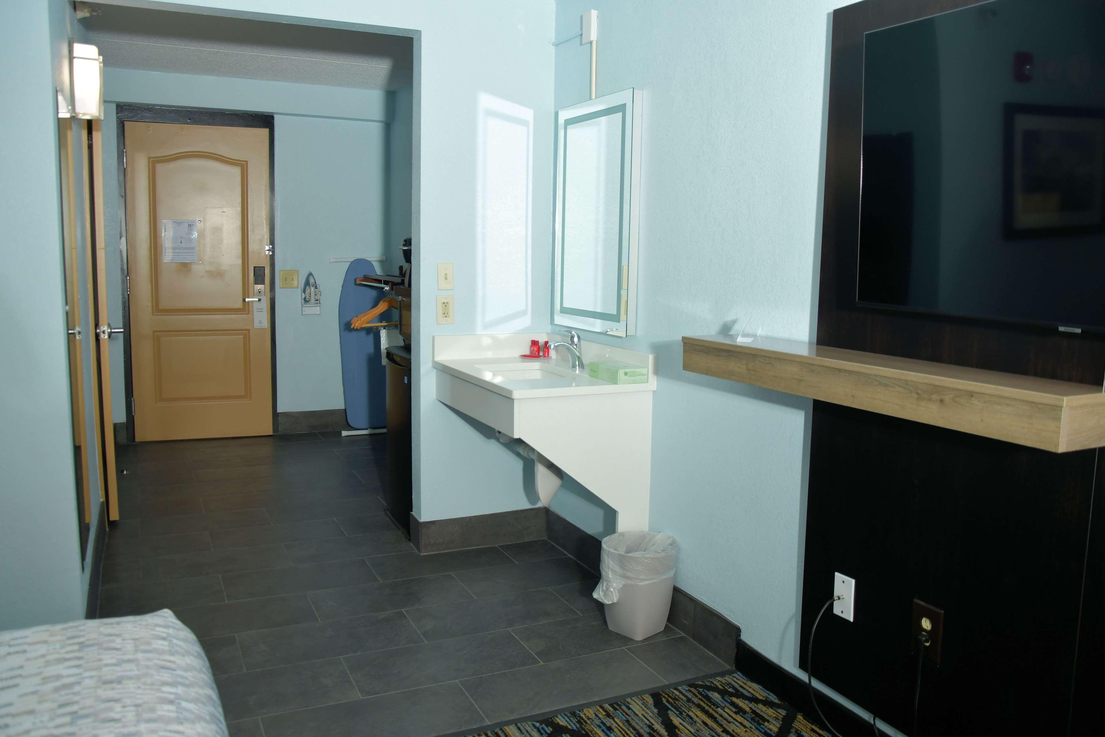 Clarion Pointe Jacksonville Near Camp Lejeune Экстерьер фото