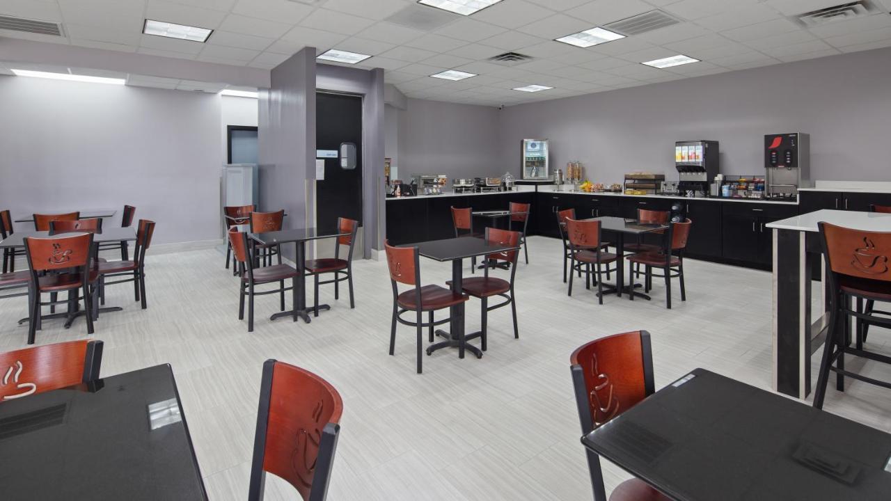 Clarion Pointe Jacksonville Near Camp Lejeune Экстерьер фото