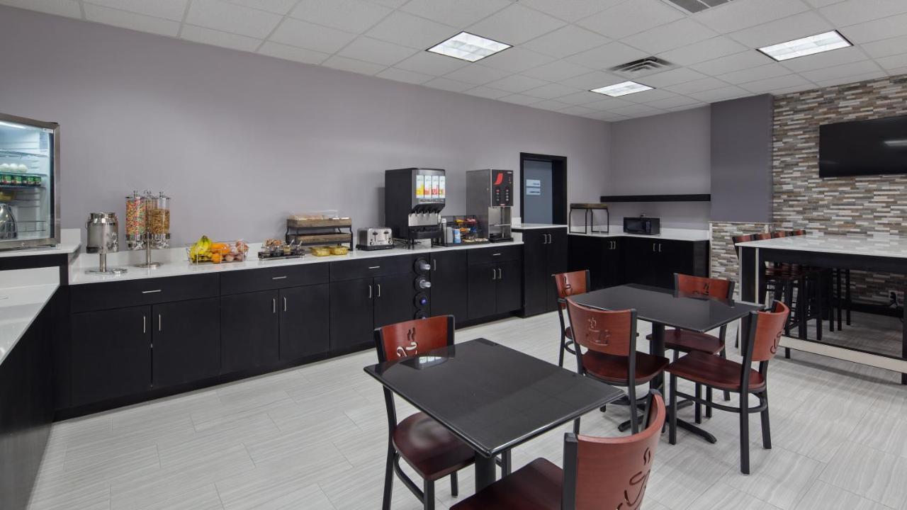 Clarion Pointe Jacksonville Near Camp Lejeune Экстерьер фото