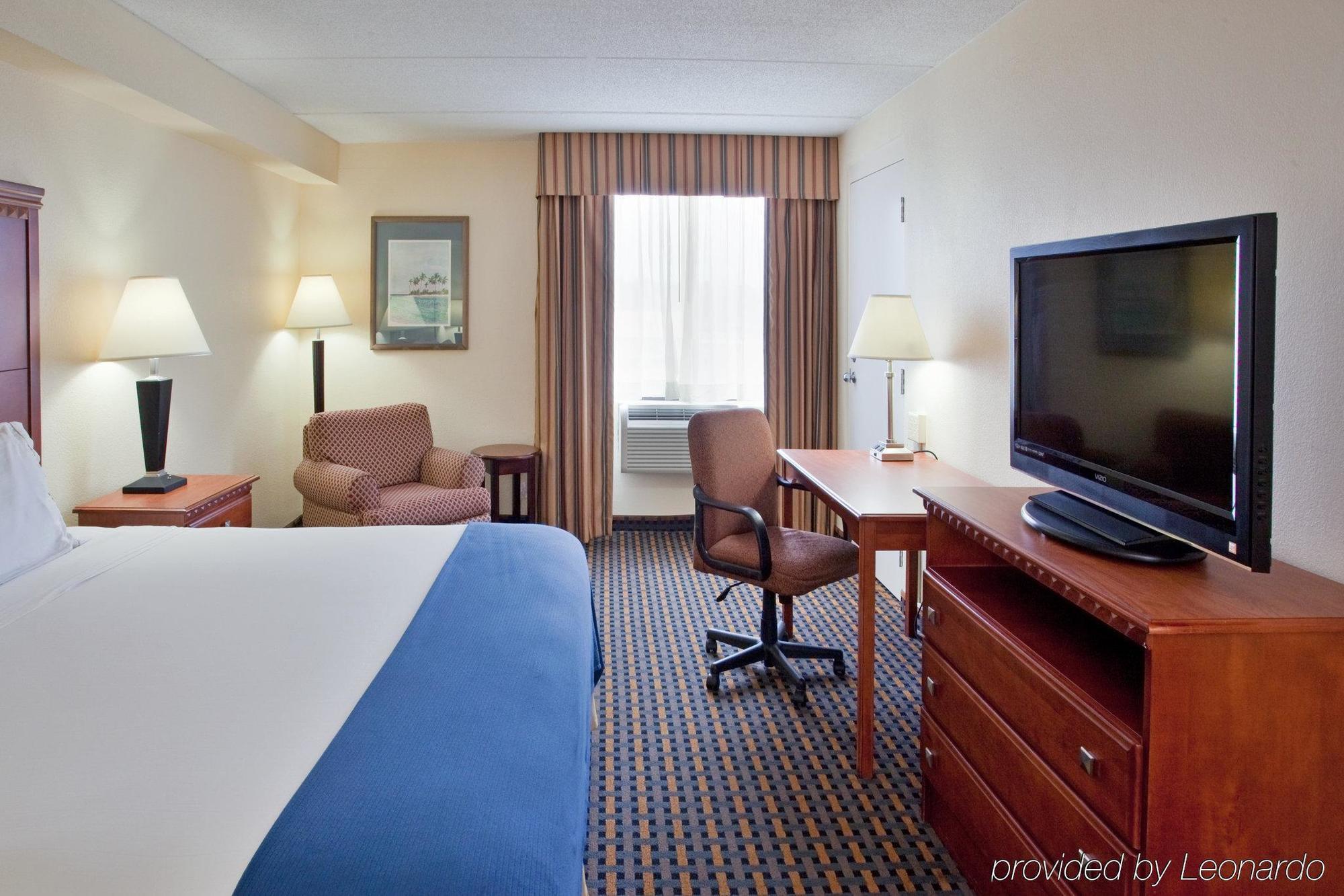 Clarion Pointe Jacksonville Near Camp Lejeune Номер фото
